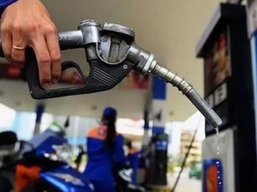 Giá xăng, giá dầu hôm nay "giảm" mạnh